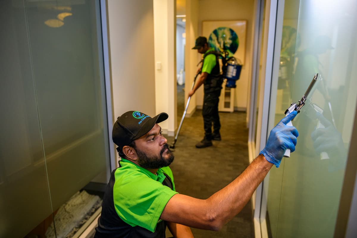 Professional commercial cleaning services in Artarmon NSW